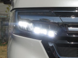 切れにくく明るい!LEDヘッドライト装備