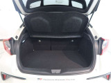 広々としたラゲージスペースを備えています。大きなものや長さのある荷物もしっかりと積み込めます。