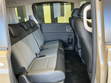 リアシートも広々としていて、座りやすいです。
