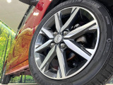 【純正15インチアルミホイール】外観にマッチした純正アルミホイールを装着しております。各種社外アルミホイールや、スタッドレスタイヤも取扱いしております。是非ご相談ください♪