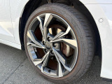 純正アルミホイール装着 綺麗な状態です。