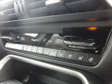 ステアリングヒーター・運転席&助手席&2列目シートヒーター・運転席&助手席ベンチレーション・フルオートエアコン!