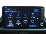 Apple CarPlay設定でスマホ連携が可能。ホンダトータルケアに対応し、時計表示や車両情報も画面で確認でき、快適で便利なドライブをサポートします。