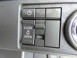 片側電動スライドドアのスイッチ付です。車内からもスイッチひとつで楽にドアの開閉が可能です。電動なので開閉時に力を使う必要がなく、半ドアになることもありません!