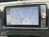 純正ナビを装備。タッチパネル式で使いやすく、お出かけもラクラクです。