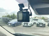 日産純正ドライブレコーダはオールインワンタイプ、フルハイビジョン録画対応で高精細な映像を記録できます。