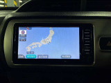 ディスプレイオーディオやカーナビは、現代のドライブにおいて欠かせない装備のひとつです。初めての場所でも迷いにくく、快適なルート案内で運転をサポートします。移動中のエンターテインメント性も高まります。