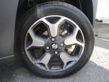 アルミホイールを装備しております。