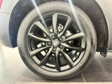 18インチ純正アルミホイールです。