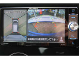アラウンドビューモニターで車庫入れも安心です