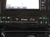 オートエアコンを装着しておりますので車内をお好みの快適な温度に保つことが可能です!
