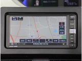 ナビ付きですので初めての場所や遠出に大活躍!Bluetoothでお使いのスマートフォンやミュージックプレイヤー接続することで音楽の再生もできます!!またフルセグでのテレビの視聴も可能!!