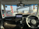 見通しのよいすっきりとした視界で、誰でも運転しやすいです。運転のしやすさは疲れにくさにも繋がりますよ♪