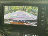 【バックカメラ】駐車時に後方がリアルタイム映像で確認できます。大型商業施設や立体駐車場での駐車時や、夜間のバック時に大活躍!運転スキルに関わらず、今や必須となった装備のひとつです!