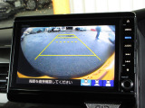 バックをするとき自動でリアの様子が映る『リアカメラ』付き!画面で確認しながらバックができますから安心ですね。でも、目視も大切ですよ!安全第一でお願いします!