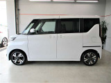 ■排気量は660ccのターボ付き軽自動車。両側パワースライドドアです。