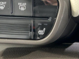 【シートヒーター】運転席、助手席にはシートを装備してます。寒い日の運転し始めもポカポカシートで運転が出来ます。
