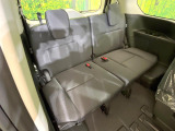 3列目シートはもちろん状態良好☆大人でもゆったりと座って頂けますので、大人数でのお出かけもラクラクです♪ご家族で、気の知れた仲間で、ドライブに行くのが楽しみですね♪