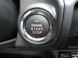 プッシュスタートなのでキーを取り出さずエンジンを掛けることができます!