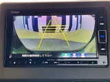 バックカメラ付きで後方の確認も安心です!スムーズな駐車・車庫入れをサポートいたします!