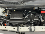 技術が詰まったエンジンルームもご覧の通りピカピカにクリーニング済みです。