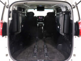 ミニバン最大級のスペース!ご家族、お友達とのキャンプやバーベキューほか、お仕事でも十分な容量が有ります!