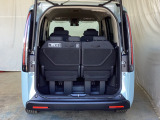 ラゲッジスペースも充分な広さです♪