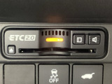 ETC2.0がついています。高速道路の料金所の通過も楽々です。 カードの取り出しもしやすい場所についています。