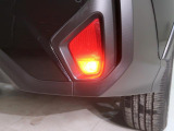 LEDリヤフォグランプ装備!濃霧や吹雪などの悪天候時に自車位置を後続車に知らせ、視界不要による追突を防止することができます。