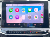 ●Apple Car Play:スマホとの有線接続で、ナビ・オーディオ再生などスマホのアプリ機能が画面でも使える便利機能です!