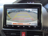 バックガイドモニターで、後方を確認しながら安心して駐車することができます。運転初心者も熟練者も必須の機能ですよ!