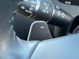 ステアリングパドルシフト『クイックなシフト操作が可能!レスポンスが高く、運転者様のギア変則にしっかりとついてきてくれます!ジャガーと一体となれる装備です。』