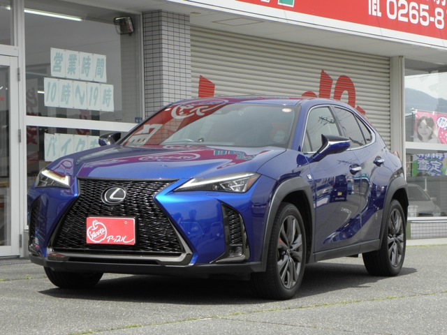 UX 200 Fスポーツ 
