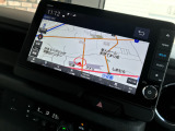 純正ナビが搭載されています。初めての道も安心ですね。Bluetooth接続可能!