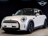 MINクーパーDが入庫しました。ミネラルホワイトのお車です