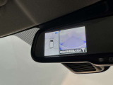 ルームミラーにクリヤーなカメラ映像で後方視界サポート!車両周囲安全確認にも役立つ、アラウンドビューモニター映像 スマート・ルームミラー装備!