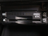 ★ETC(DSRC)が装備されています!!社外品とは違い収まりの良いデザインが人気!高速道路を利用する際は必需品ですよね!!ストレス無く料金所を通過出来ます!!