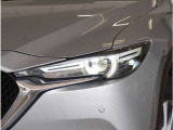 【LEDヘッドライト】省電力で長寿命の明るく運転しやすいLEDヘッドランプです。明るく照らすので暗い夜道からお客様を守ってくれます。お近くの広島マツダまでお越しください。