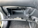グローブボックスも大きく使いやすいです。