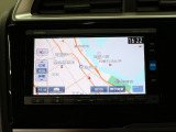 【純正ナビゲーション】使いやすいナビ操作にオーディオ機能も充実!Bluetooth接続で運転中のハンズフリー電話や好みの音楽を車内に流す事が出来ます。ラインナップや車種に応じて豊富な機能が使用可能♪
