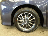 純正16インチアルミホイール装備です☆