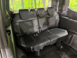 3列目シートはもちろん状態良好☆大人でもゆったりと座って頂けますので、大人数でのお出かけもラクラクです♪ご家族で、気の知れた仲間で、ドライブに行くのが楽しみですね♪