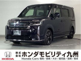 色々な装備がついた、7人乗りハイブリッド車のステップワゴン e:HEVスパーダです。
