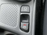 ★電動パーキングブレーキ★スイッチで作動・解除。「P」シフトで自動作動、「P」シフト以外にシフトで解除されるオート機能!