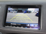 バックをするとき自動でリアの様子が映る『リアカメラ』付き!画面で確認しながらバックができますから安心ですね。でも、目視も大切ですよ!安全第一でお願いします!