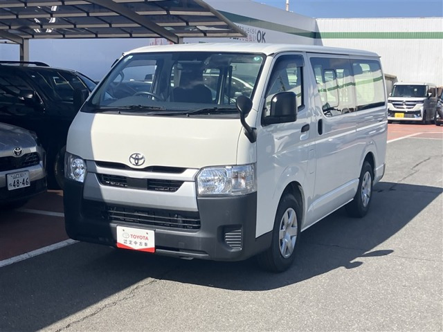 トヨタ ハイエースバン 