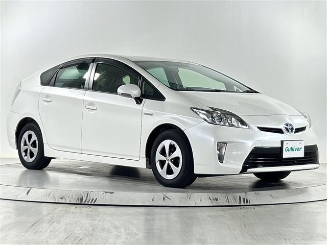 トヨタ プリウス 