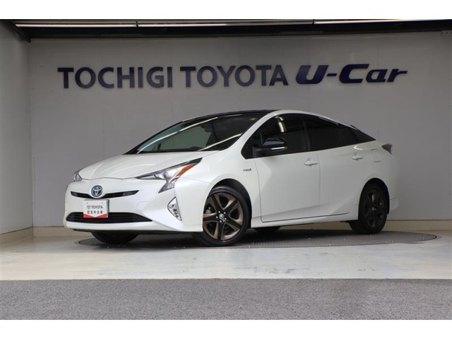 プリウス 1.8 S セーフティ プラス ツートーン E-Four 4WD 