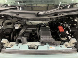 エンジンルームもピカピカ洗浄済み。