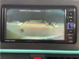 バックカメラ付きで、車両周辺の安全確認も一目できます!小さなお子様や障害物も確認できるので、運転のしやすさだけでなく事故防止にも役立ち安心して駐車出来ます♪